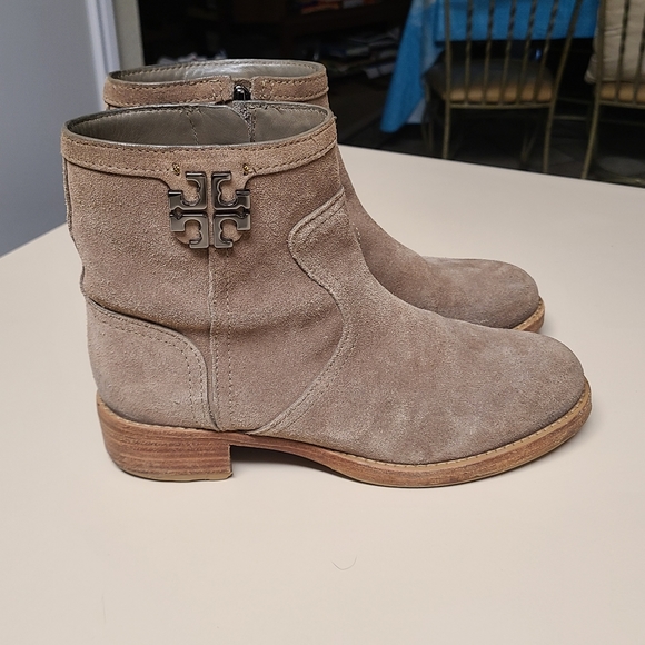 Tory Burch Eloise booties size 7 1/2 - Picture 6 of 9